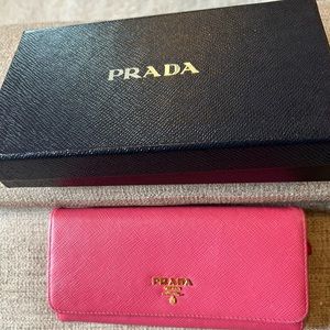 Prada EUC WALLET, Wrapping Paper and Box. Wallet has attached ID and CC Case